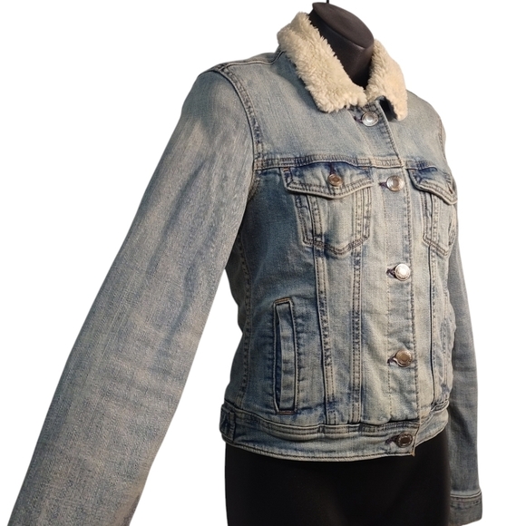 American Eagle Denim Jacket Women's Blue Denim Sherpa Lined Jacket Size X-small - Picture 3 of 10